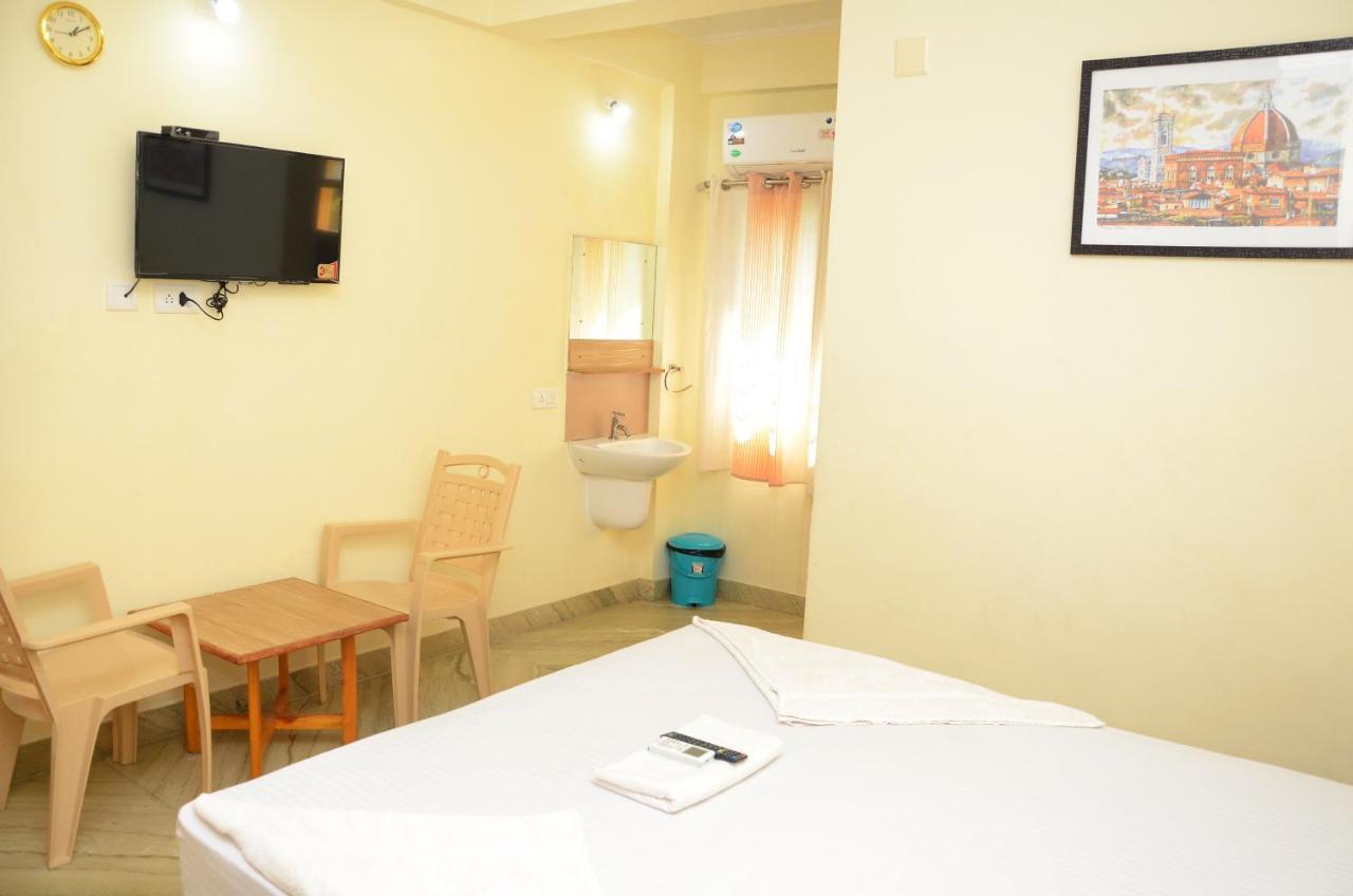 Hari Iyer Residency Hotel Tiruchchendūr Buitenkant foto