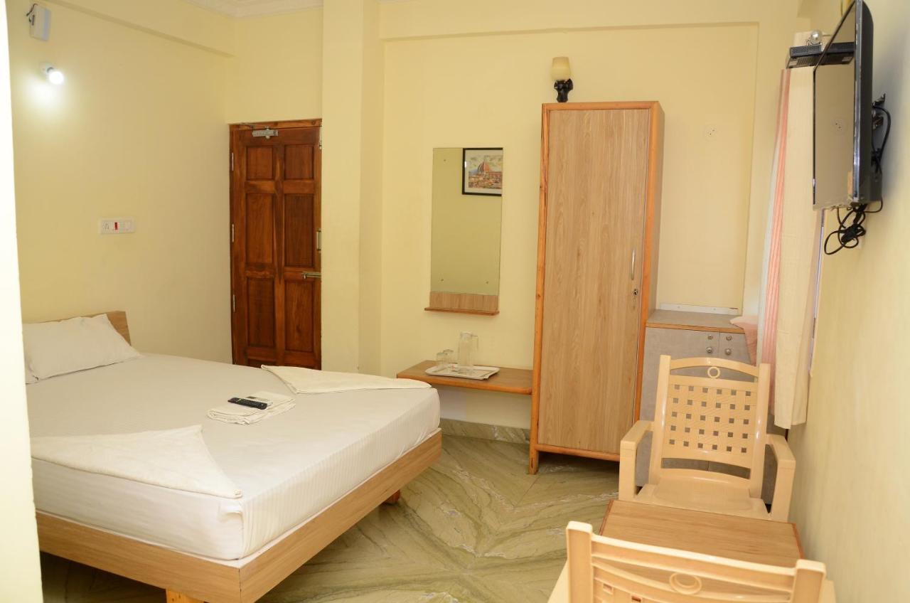 Hari Iyer Residency Hotel Tiruchchendūr Buitenkant foto