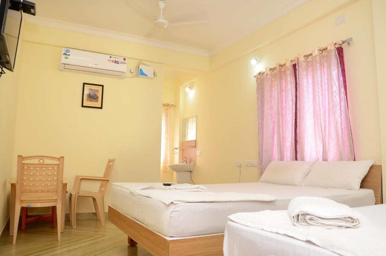 Hari Iyer Residency Hotel Tiruchchendūr Buitenkant foto